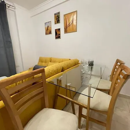 Yellow Apartamento